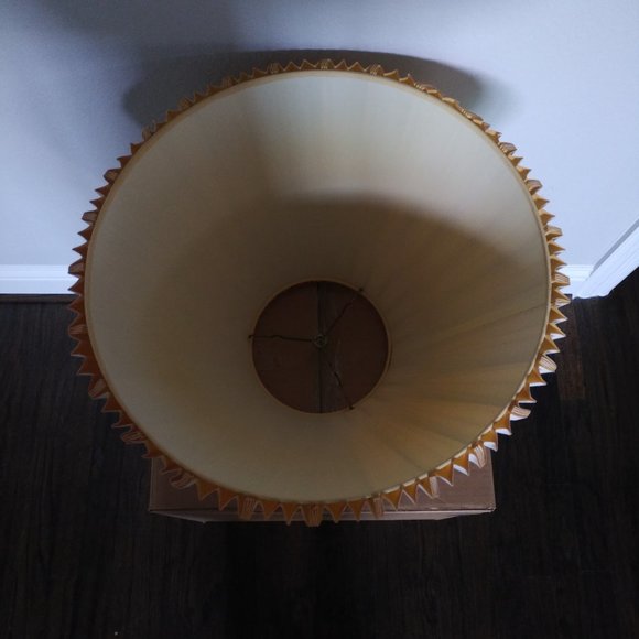 LARGE 18" W BOTTOM x 9" W TOP x 12" H BEIGE HARD PLEATED SHADE WITH BRAS… - Picture 5 of 12